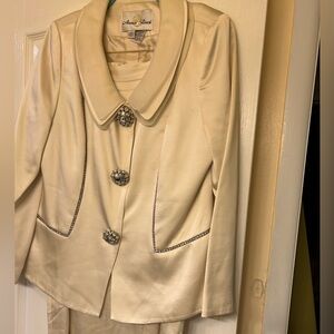 Beautiful champagne colored suit to wear to a wedding